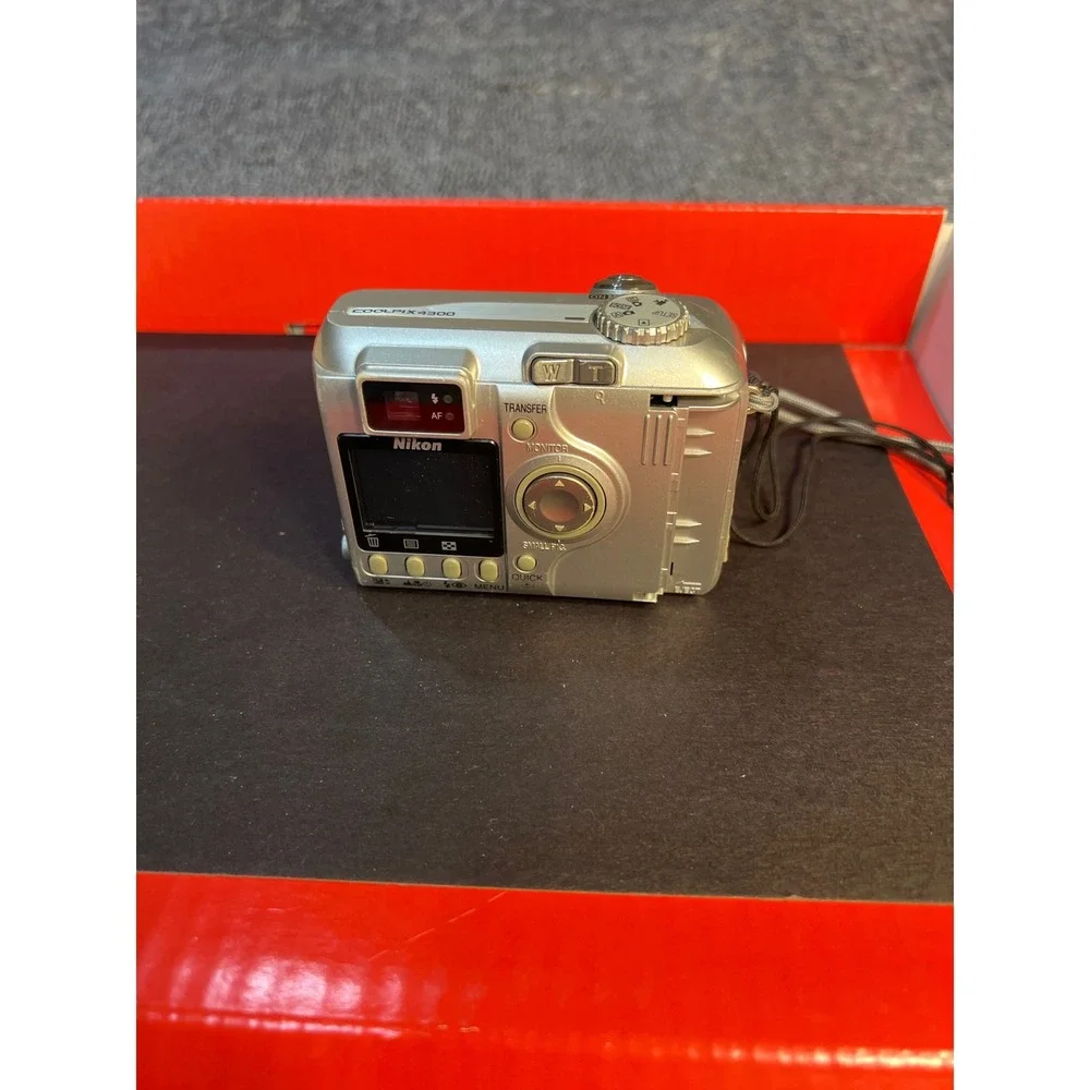 Nikon coolpix 4300